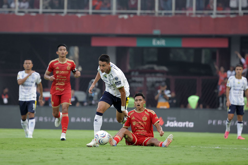 Luka Menalo Kecewa, Persib Gagal Bawa Pulang Poin dari GBK